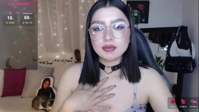 Image 3 of mily_thomson_b Stream on Chaturbate on 1 month ago