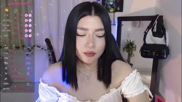 Image 2 of mily_thomson_b Stream on Chaturbate on 10 days ago
