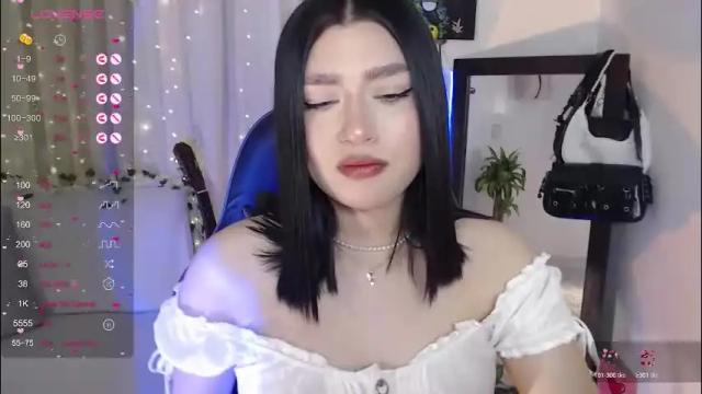 Image 6 of mily_thomson_b Stream on Chaturbate on 10 days ago