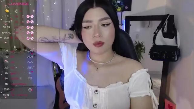 Image 8 of mily_thomson_b Stream on Chaturbate on 10 days ago