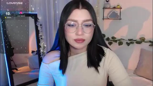 Image 10 of mily_thomson_b Stream on Chaturbate on 2 months ago