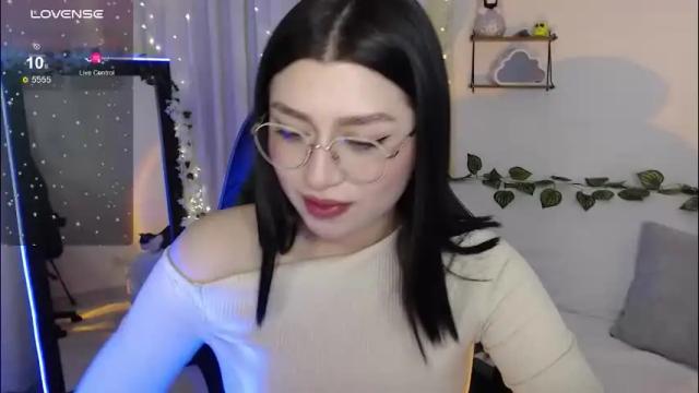 Image 6 of mily_thomson_b Stream on Chaturbate on 2 months ago
