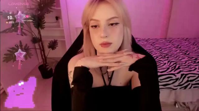 Image 7 of mimikoooo Stream on Chaturbate on 13 months ago