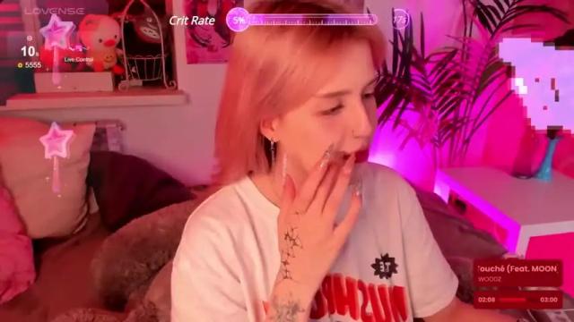 Image 11 of mimikoooo Stream on Chaturbate on 13 months ago