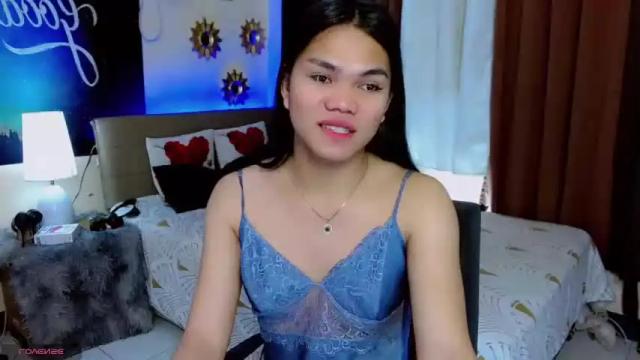 Image 2 of mimiluxxe22 Stream on Chaturbate on 15 months ago