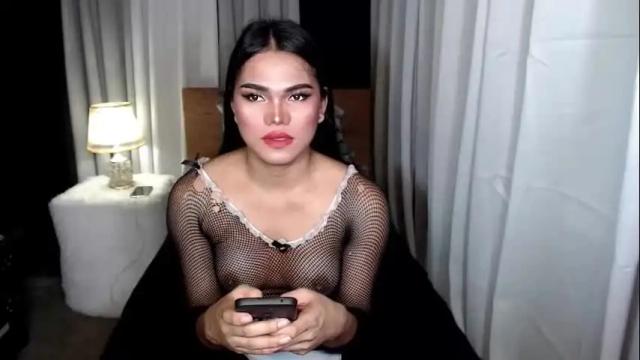 Image 2 of mimiluxxe22 Stream on Chaturbate on 27 days ago