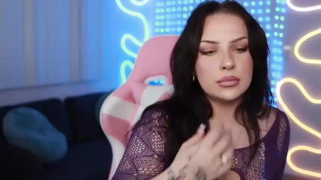 Image 11 of mimipanini Stream on Chaturbate on 19 months ago