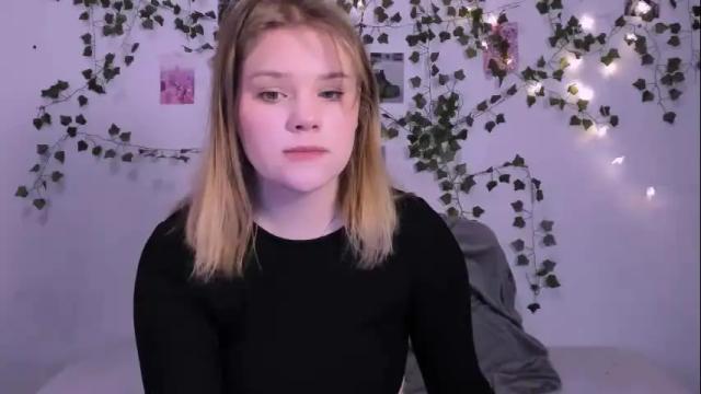 Image 10 of mina27372 Stream on Chaturbate on 1 month ago
