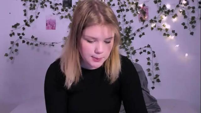Image 11 of mina27372 Stream on Chaturbate on 1 month ago