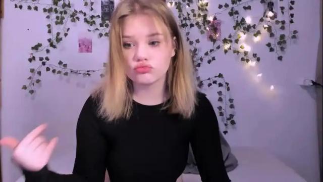 Image 3 of mina27372 Stream on Chaturbate on 1 month ago