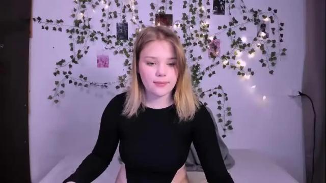 Image 7 of mina27372 Stream on Chaturbate on 1 month ago