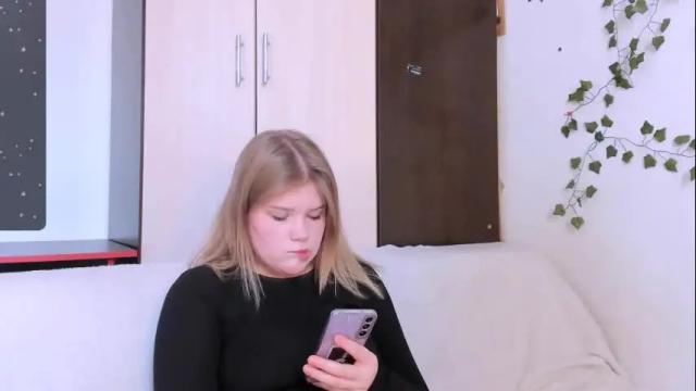 Image 10 of mina27372 Stream on Chaturbate on 1 month ago