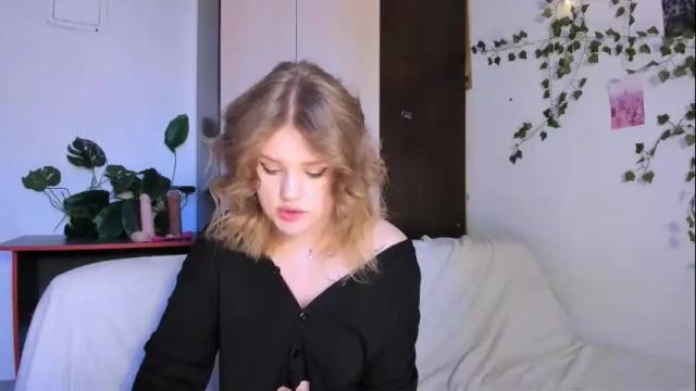 Image 3 of mina27372 Stream on Chaturbate on 1 month ago