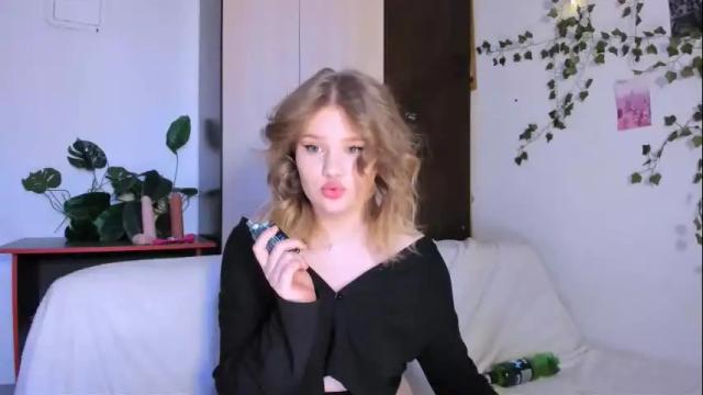 Image 4 of mina27372 Stream on Chaturbate on 1 month ago