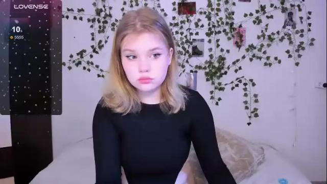Image 10 of mina27372 Stream on Chaturbate on 1 month ago
