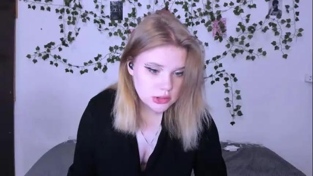 Image 11 of mina27372 Stream on Chaturbate on 1 month ago