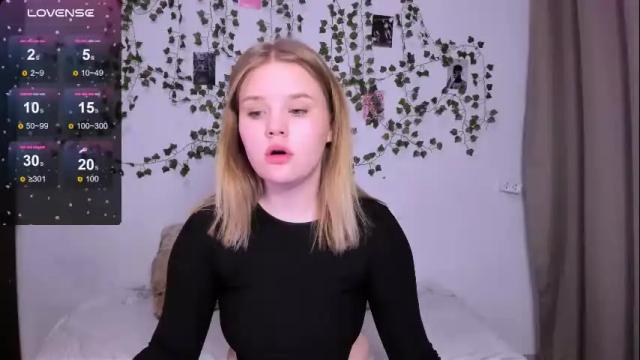 Image 2 of mina27372 Stream on Chaturbate on 1 month ago