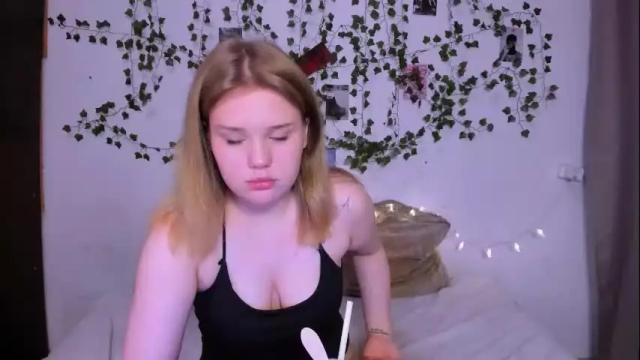 Image 11 of mina27372 Stream on Chaturbate on 1 month ago
