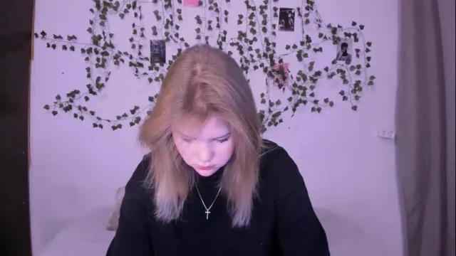 Image 10 of mina27372 Stream on Chaturbate on 1 month ago
