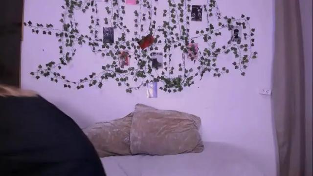 Image 4 of mina27372 Stream on Chaturbate on 1 month ago