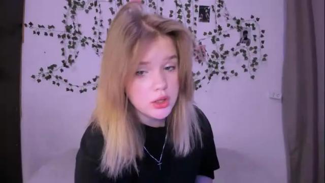 Image 7 of mina27372 Stream on Chaturbate on 1 month ago