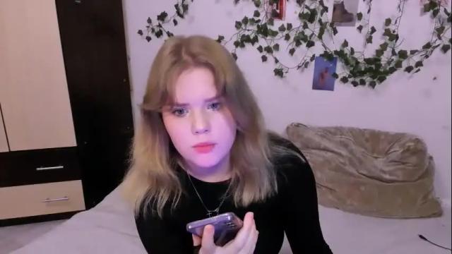 Image 10 of mina27372 Stream on Chaturbate on 29 days ago