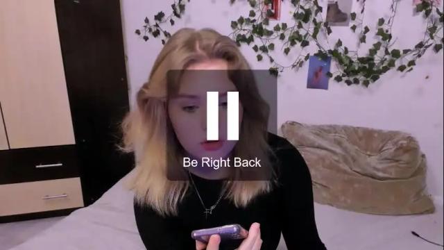 Image 12 of mina27372 Stream on Chaturbate on 29 days ago