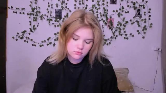 Image 10 of mina27372 Stream on Chaturbate on 28 days ago