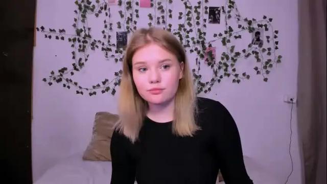 Image 12 of mina27372 Stream on Chaturbate on 25 days ago