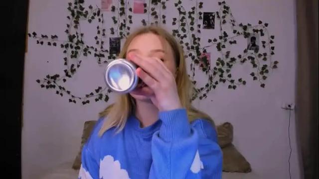 Image 3 of mina27372 Stream on Chaturbate on 23 days ago