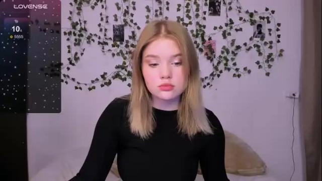 Image 4 of mina27372 Stream on Chaturbate on 21 days ago