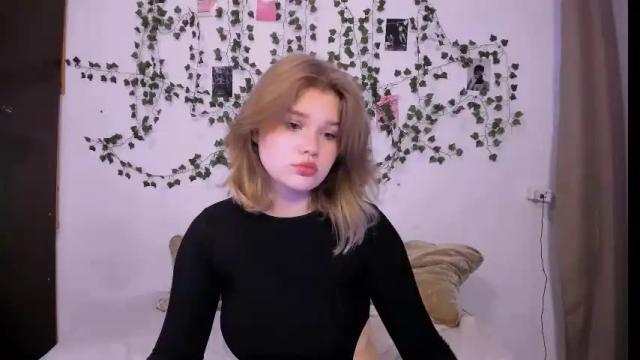 Image 3 of mina27372 Stream on Chaturbate on 13 days ago