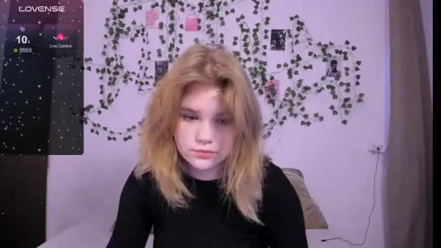 Image 10 of mina27372 Stream on Chaturbate on 9 days ago