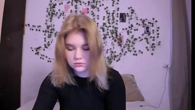 Image 2 of mina27372 Stream on Chaturbate on 9 days ago