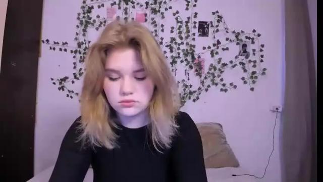 Image 3 of mina27372 Stream on Chaturbate on 9 days ago