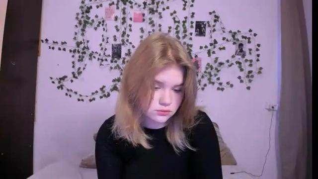 Image 7 of mina27372 Stream on Chaturbate on 9 days ago