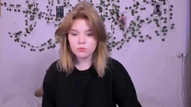 Image 10 of mina27372 Stream on Chaturbate on 8 days ago