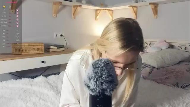 Image 12 of mind_of_heart Stream on Chaturbate on 13 days ago