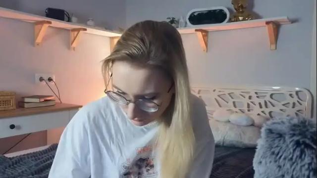 Image 4 of mind_of_heart Stream on Chaturbate on 1 month ago