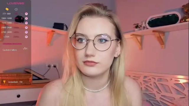 Image 7 of mind_of_heart Stream on Chaturbate on 3 months ago