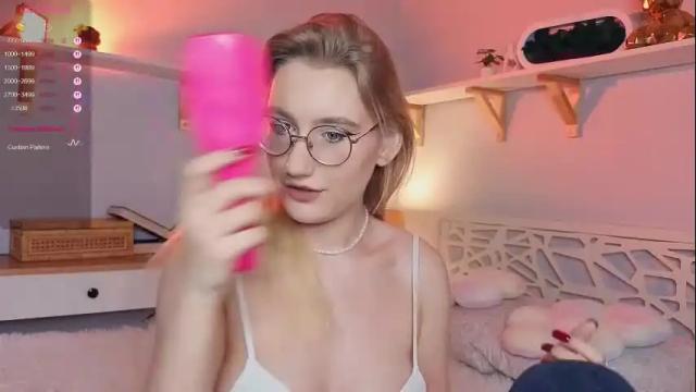 Image 3 of mind_of_heart Stream on Chaturbate on 8 days ago