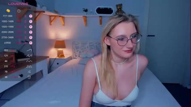 Image 8 of mind_of_heart Stream on Chaturbate on 5 days ago