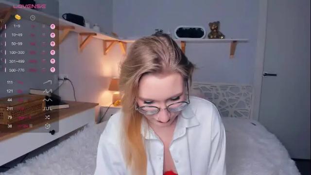 Image 3 of mind_of_heart Stream on Chaturbate on 1 day ago
