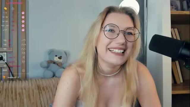 Image 3 of mind_of_heart Stream on Chaturbate on 6 months ago