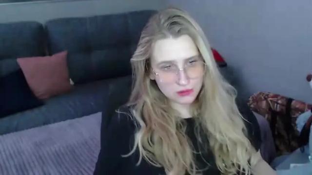 Image 8 of mindiys Stream on Chaturbate on 15 months ago
