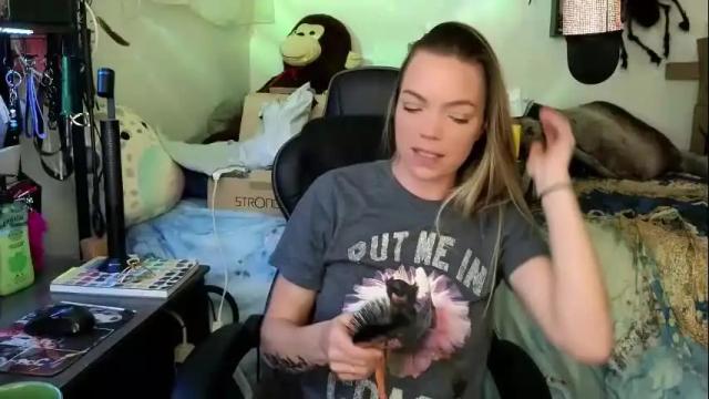 Image 7 of mindymars Stream on Chaturbate on 1 month ago