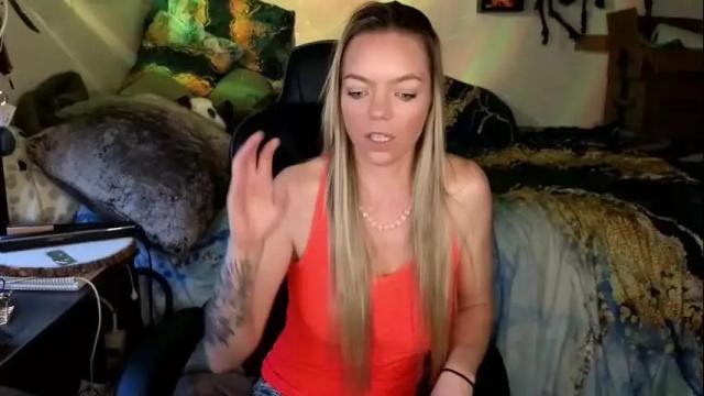 Image 4 of mindymars Stream on Chaturbate on 23 days ago