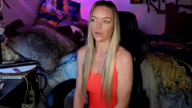 Image 8 of mindymars Stream on Chaturbate on 23 days ago
