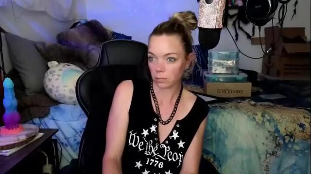 Image 2 of mindymars Stream on Chaturbate on 4 days ago