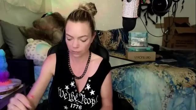 Image 4 of mindymars Stream on Chaturbate on 4 days ago